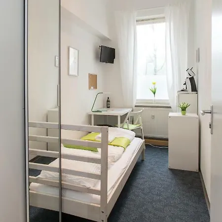 Schones, Hell Mobliertes 'paris' Privatunterkunft Nürnberg